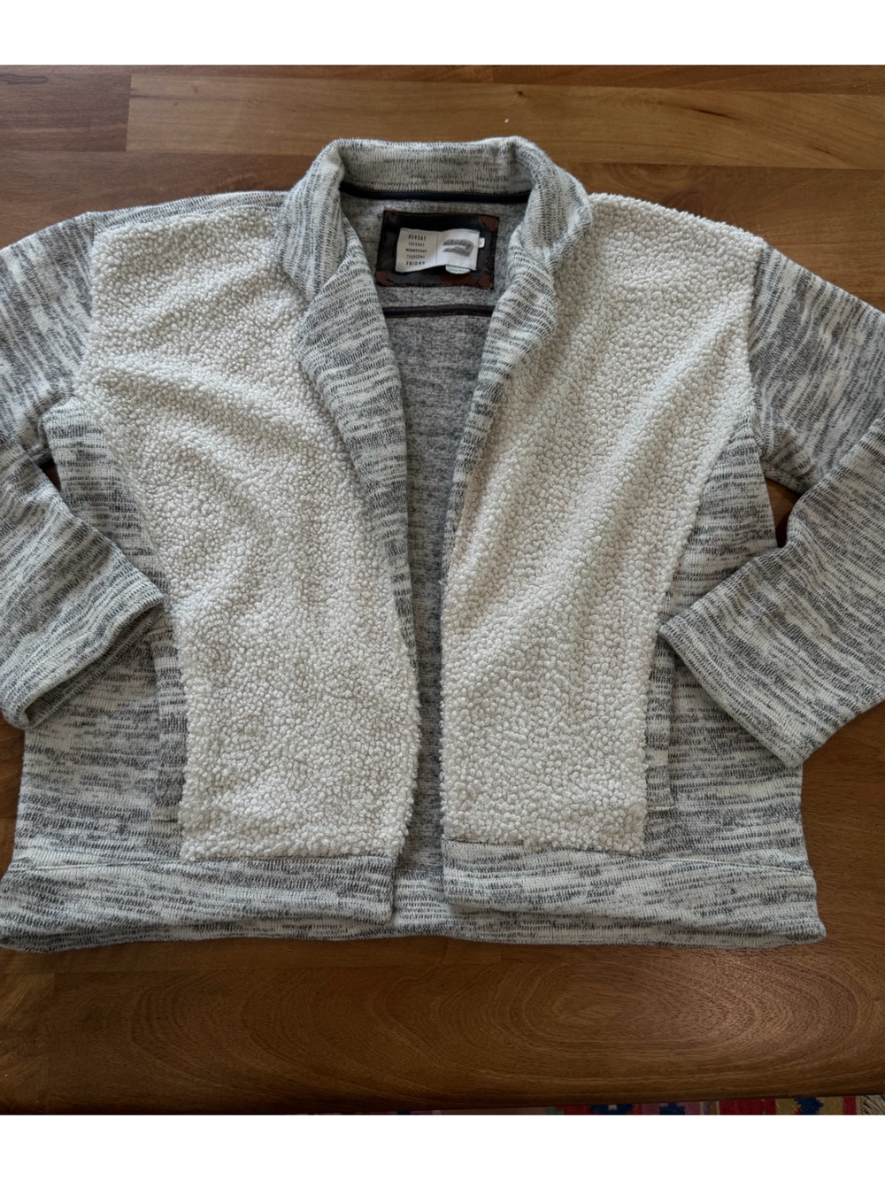 Anthropologie Saturday Sunday Women's Gray and Cream Fleece Jacket Size Small